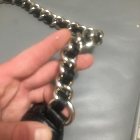 Black and silver purse - Picture 7 of 11